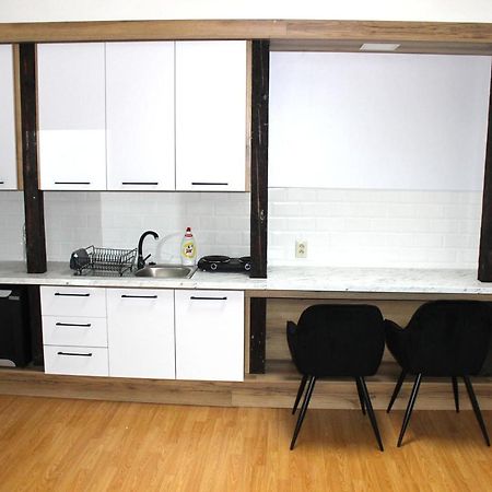Krasny Priestranny Slnecny Apartman V Centre Mesta Trenčín Exterior foto