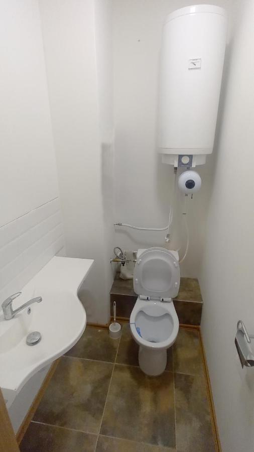 Krasny Priestranny Slnecny Apartman V Centre Mesta Trenčín Exterior foto